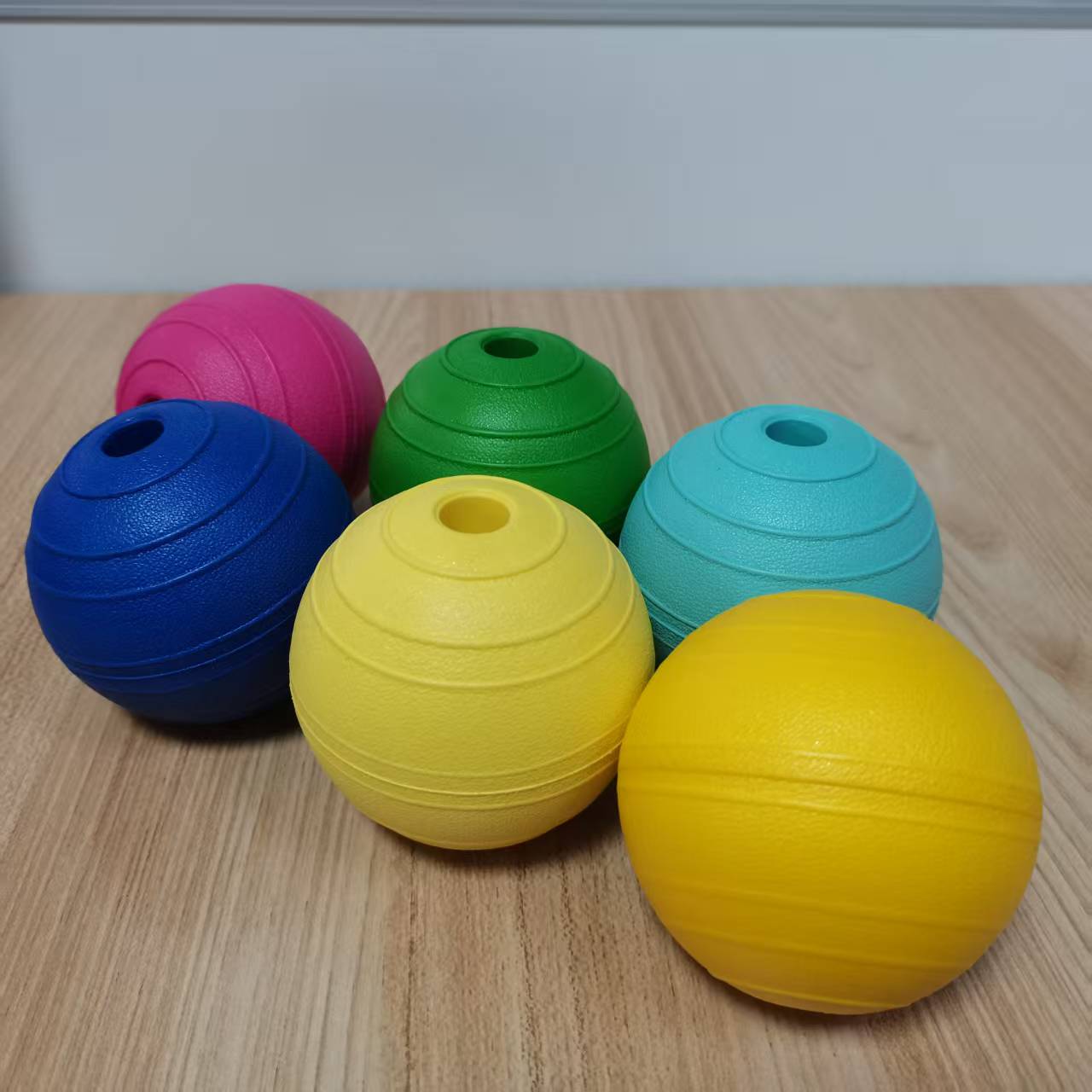 Wholesale Custom 8CM EVA Foam Dog Ball Eco-Friendly Interactive Pet Chew Toys Outdoor Fetch Game and Boredom Relief Pet Chew