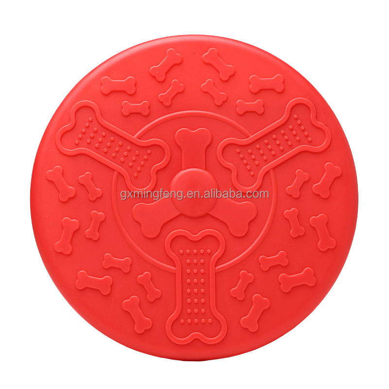 Dog flying disc in action