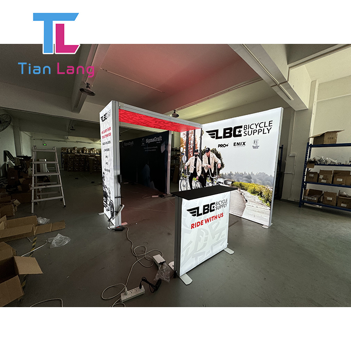 Premium 50000 Hours Show Tianlang Handbag Exhibition Stand