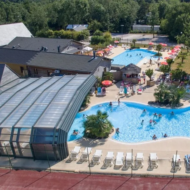 Enclosed Swimming Pool Glass Cover