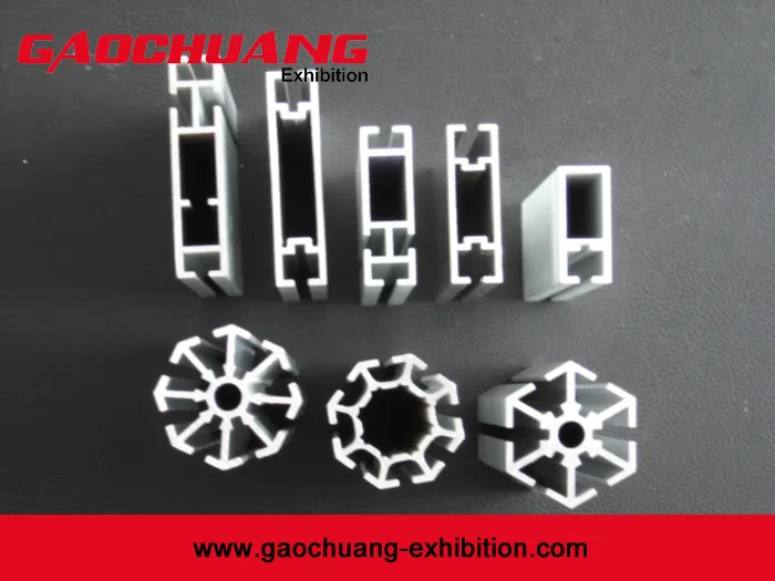 Quarter Round Upright Extrusion