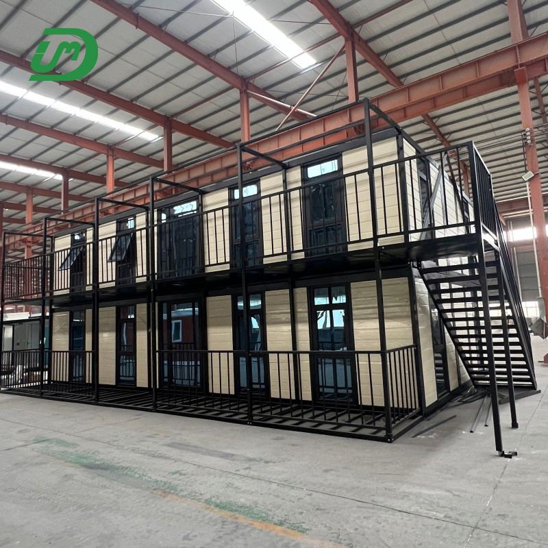 وحدة صديقة للبيئة 40FT مكونة من طابقين مع شرفة منزل حاوية معياري