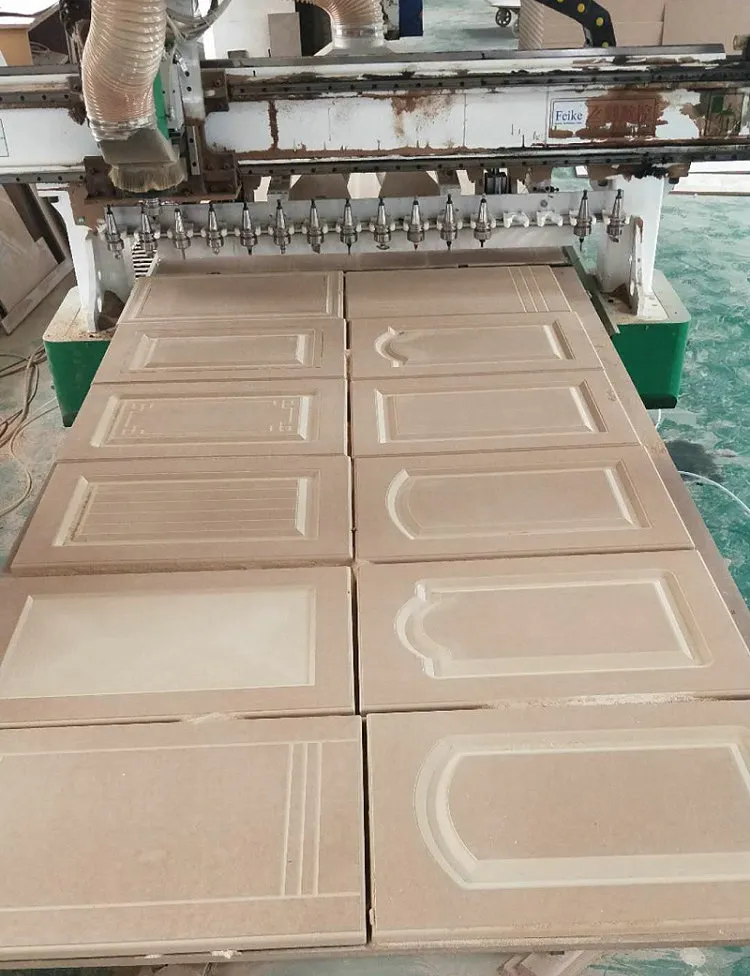 أجزاء أثاث المطبخ 18mm باب خزانة المطبخ من MDF مع طلاء حراري PVC فراغ