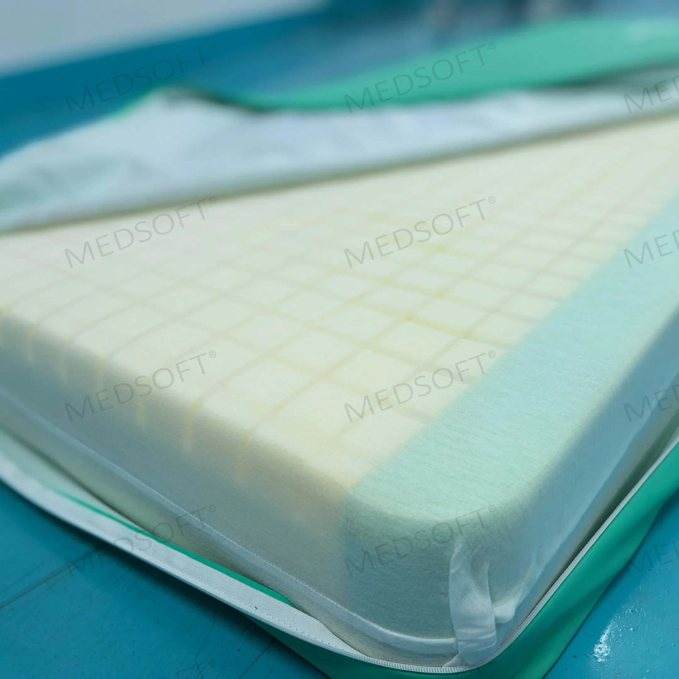 iBed 1502 therapeutic mattress providing adequate pressure relief and support