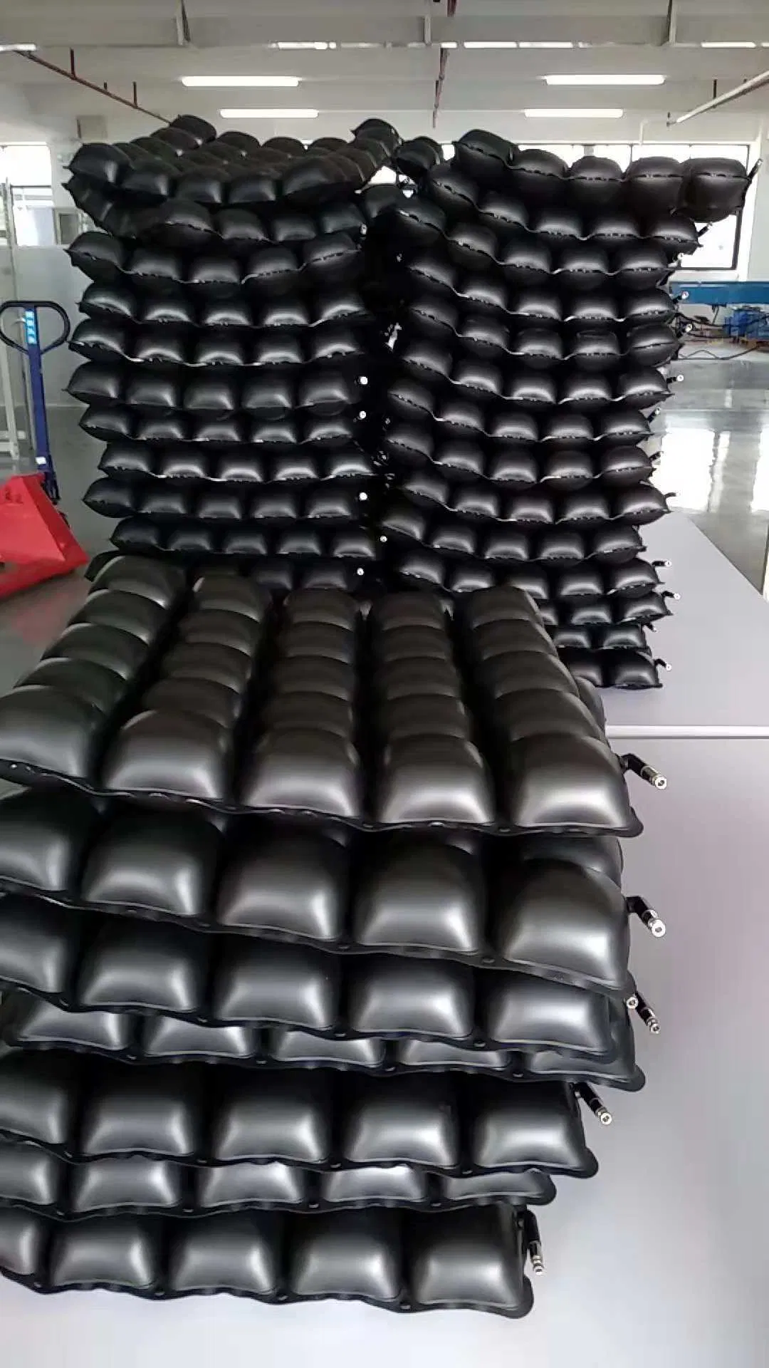 Wholesale High Quality Inflatable Mattress Wheelchair Anti-Bedsore PVC Air Cushion