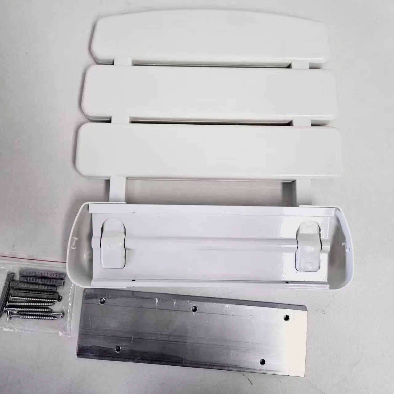 Sturdy Wall-Mounted Bath Seat for Ultimate Safety and Comfort