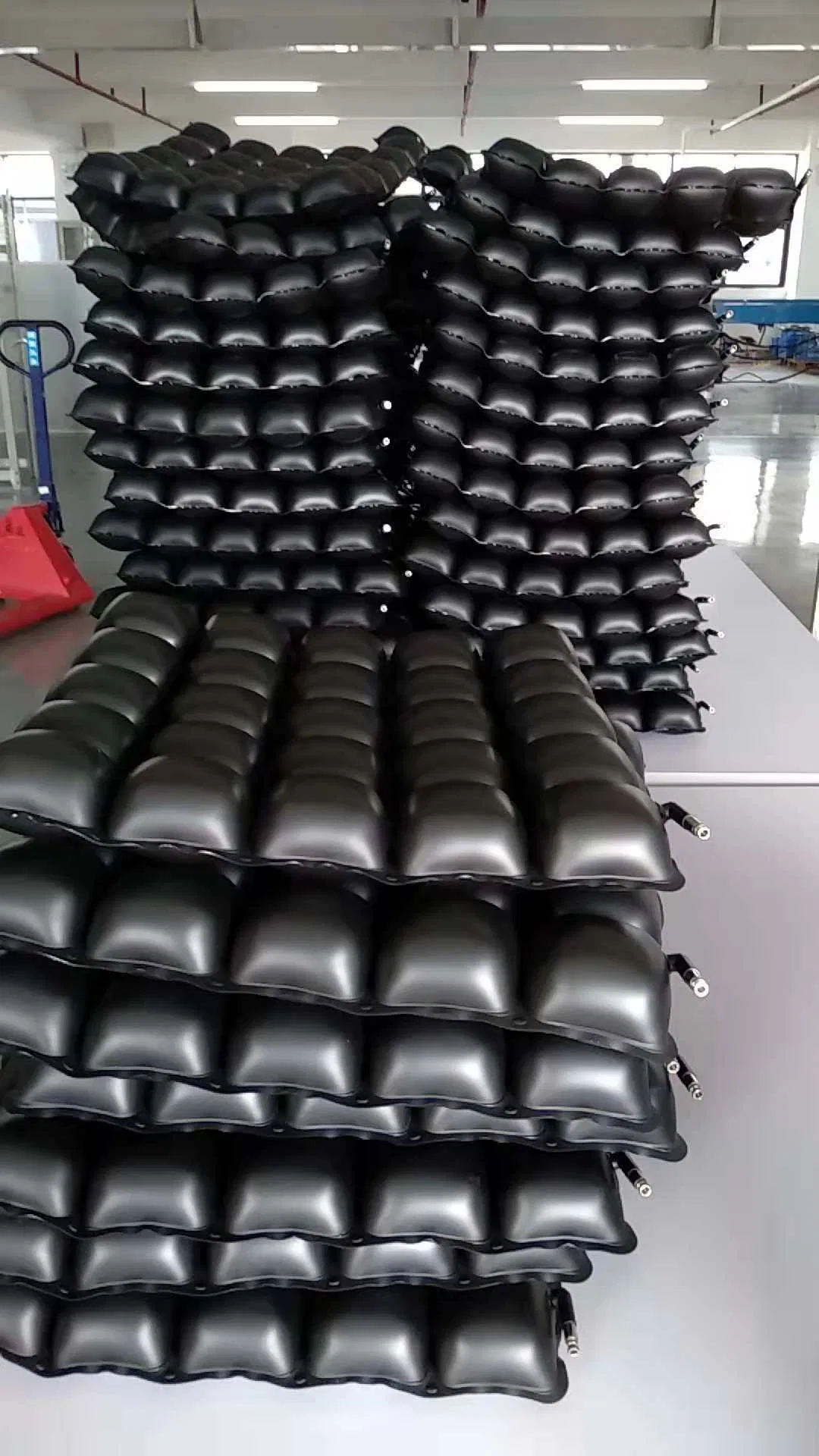 Anti Bedsore Decubitus Prevention Inflatable Type Air Mattress Seat Cushion for Electric Wheelchair Pressure Adjustable