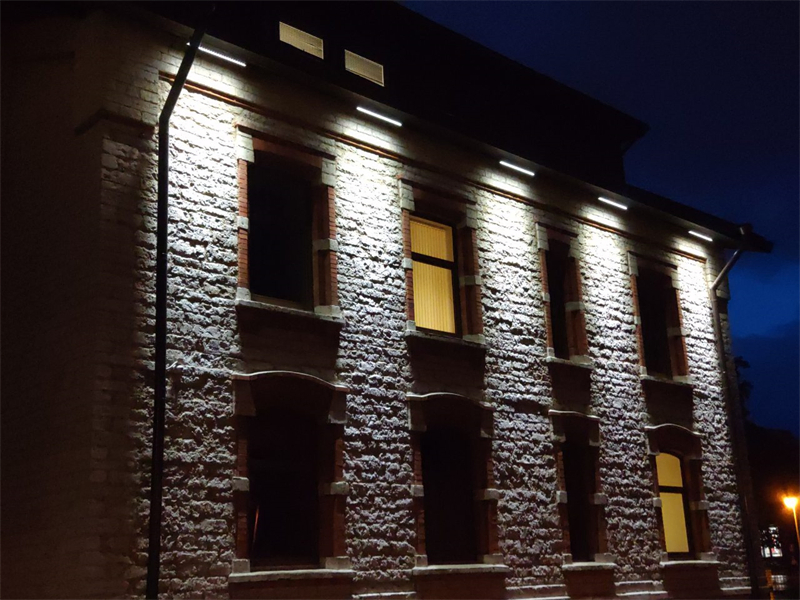 IP65 Programmable Full Color RGBW DMX LED Pixel Linear Light Bar LED Wall Washer for Night Club Event Stage Decoration