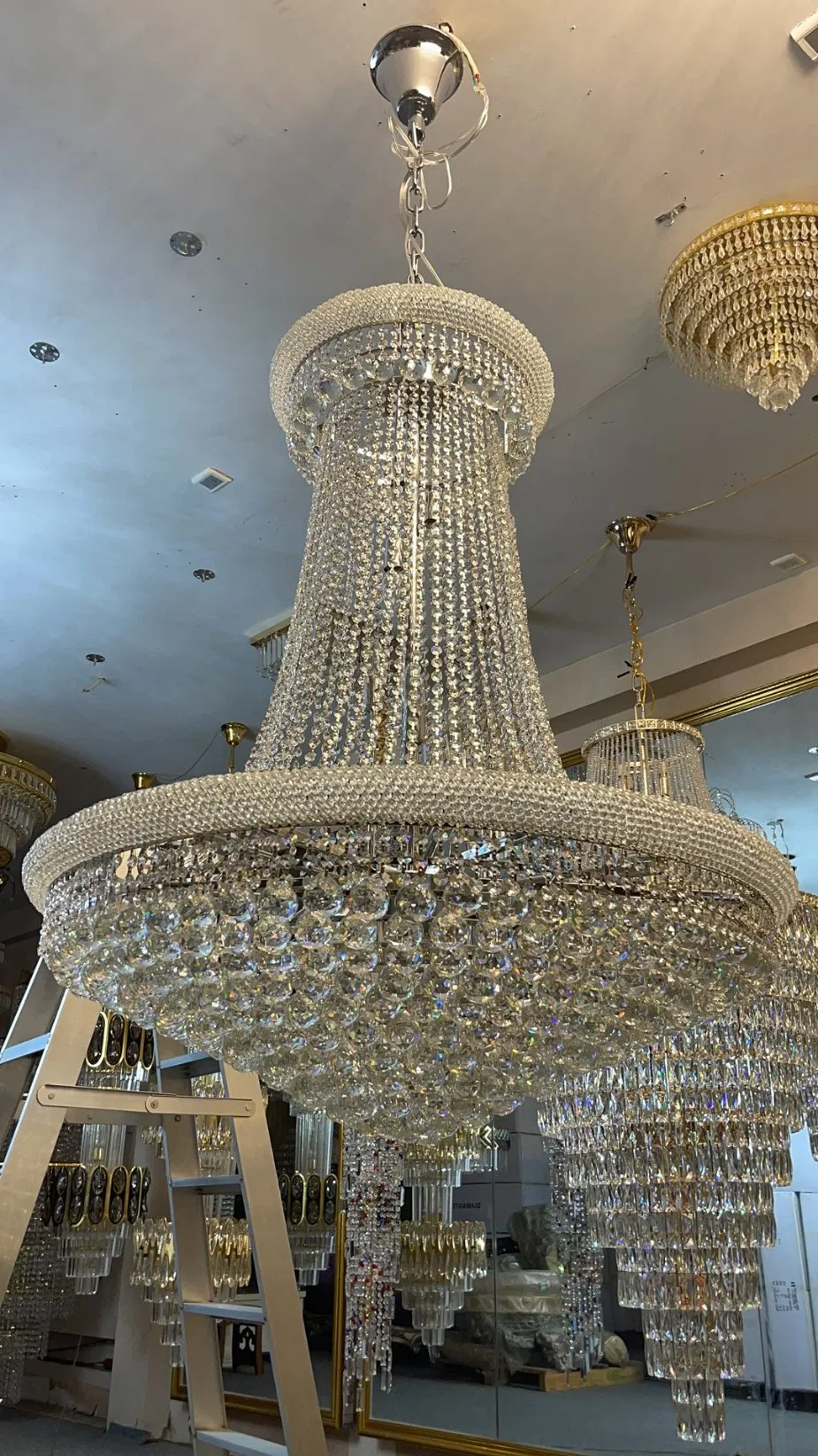 Hot Selling LED Pendant Lamp Dining Room Modern Chandelier Light