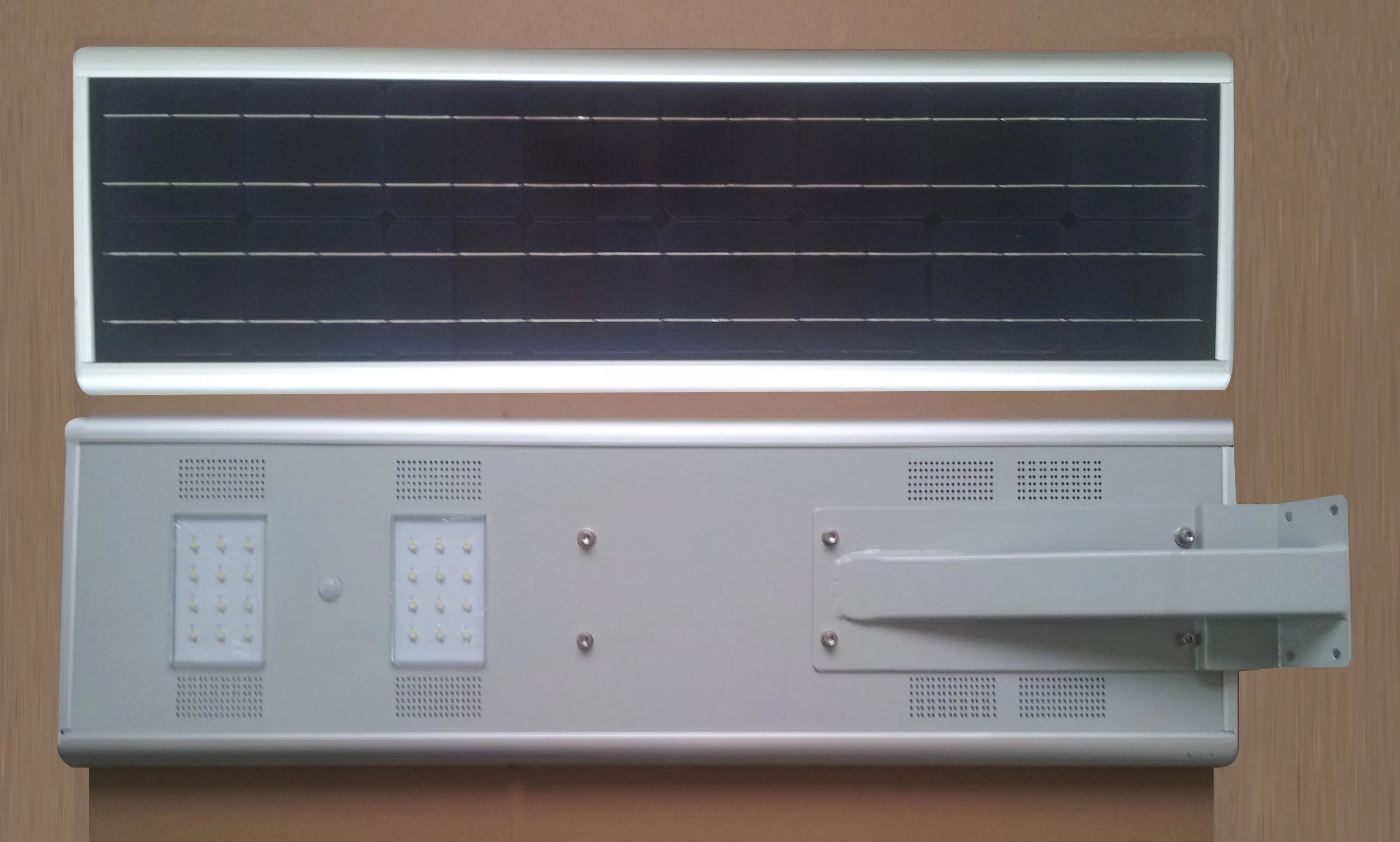 Factory Price! ! 20wip65, Integrated All in One Solar LED Street Light! ! Human Body Infrared Induction! ! Outdoor Garden/Wall/Courtyard/Highway/Lawn Light