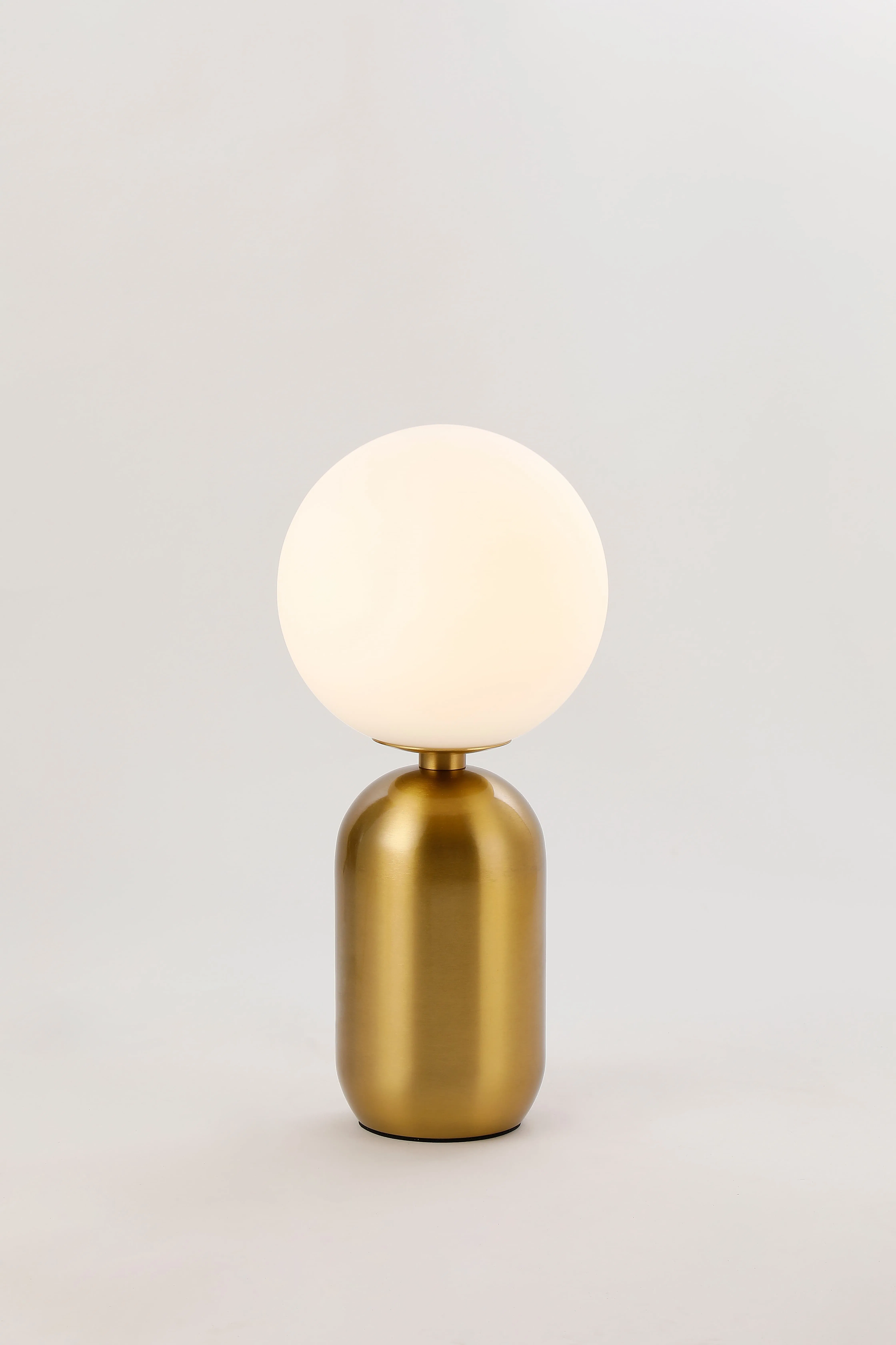 Decor Bedside Metal Lamp European Designer Modern Glass Table Lamp LED Desk Light for Bedroom