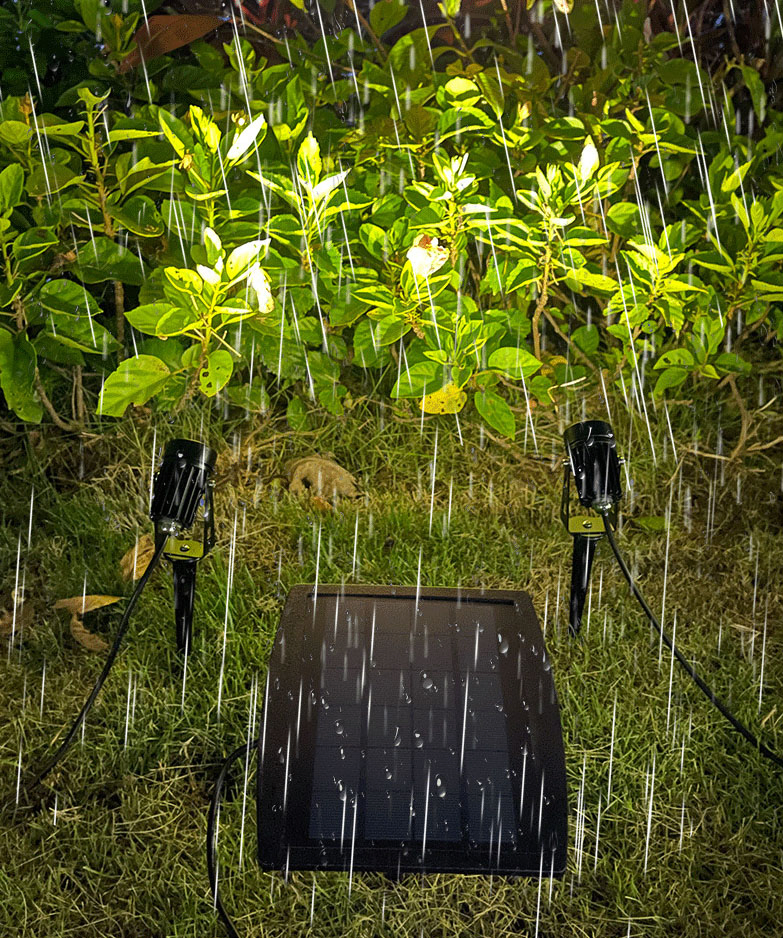 500 Lumen Per Light IP65 Water-Resistant Solar Powered Lawn Light Solar LED Spotlight Garden Landscape Lamp with Inserting Pole for Outdoor Pathway