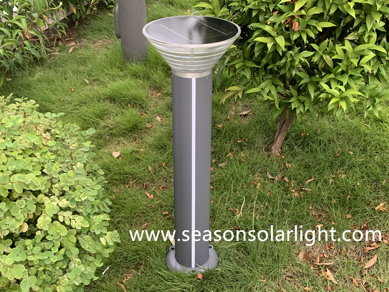 Pathway Christmas LED Strip Lighting Outdoor Decorative Solar Garden Bollard Light with LED Light Bulb