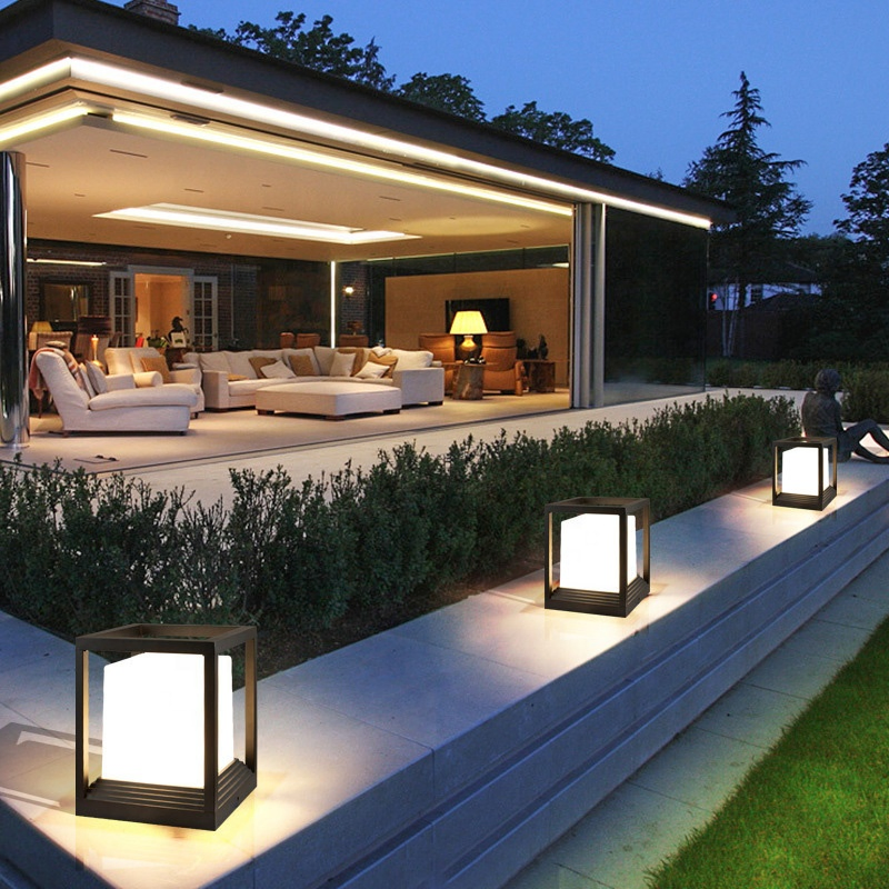 Outdoor Waterproof IP65 LED Garden Bollard Light for Landscape Yard Pathway Garden Lawn Light