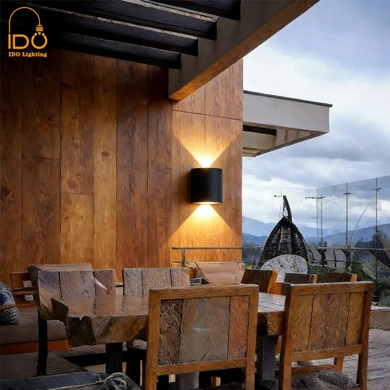 Outdoor Wall Light 6