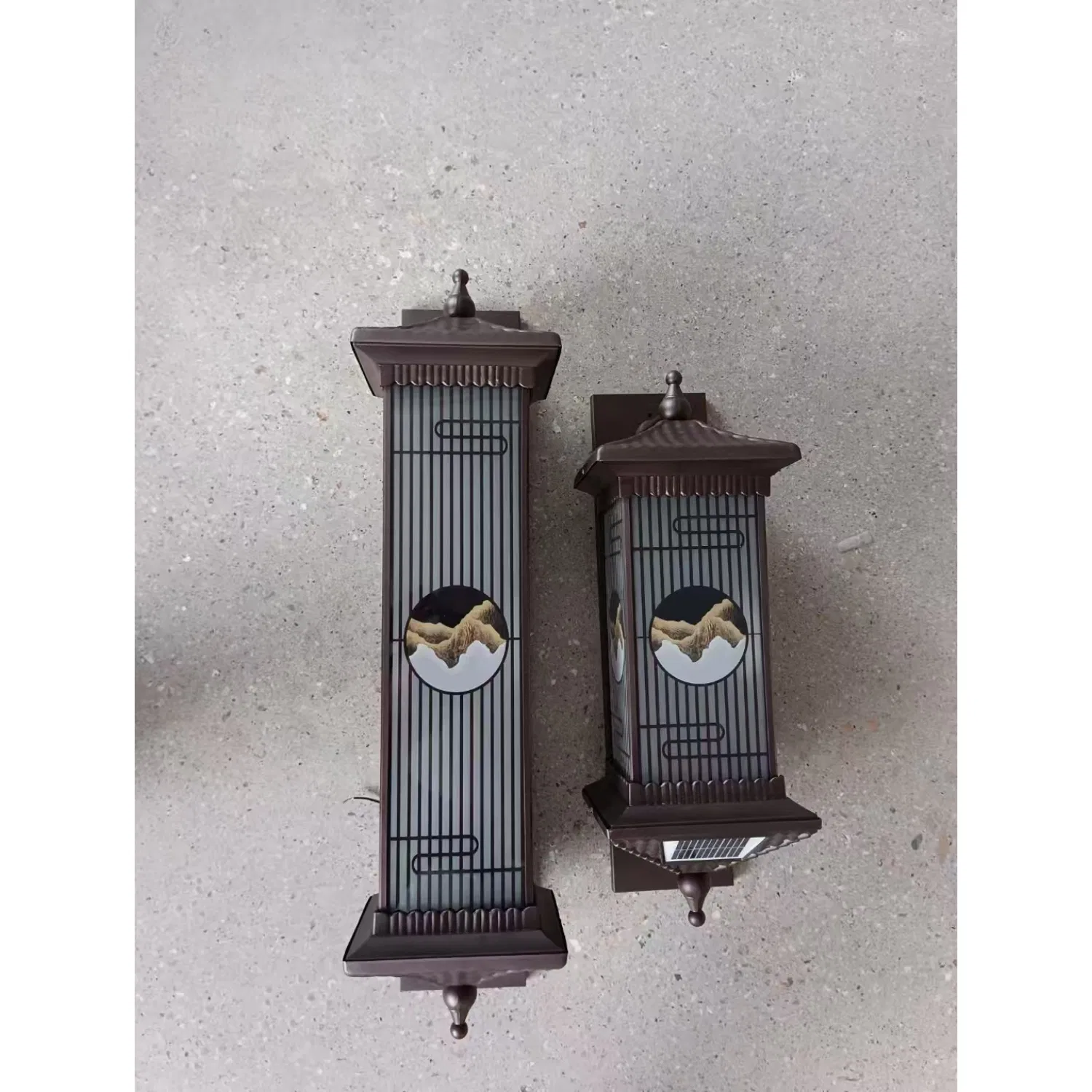 Endurance on Rainy Days Outdoor LED Solar Energy Garden Courtyard Lawn Wall Light