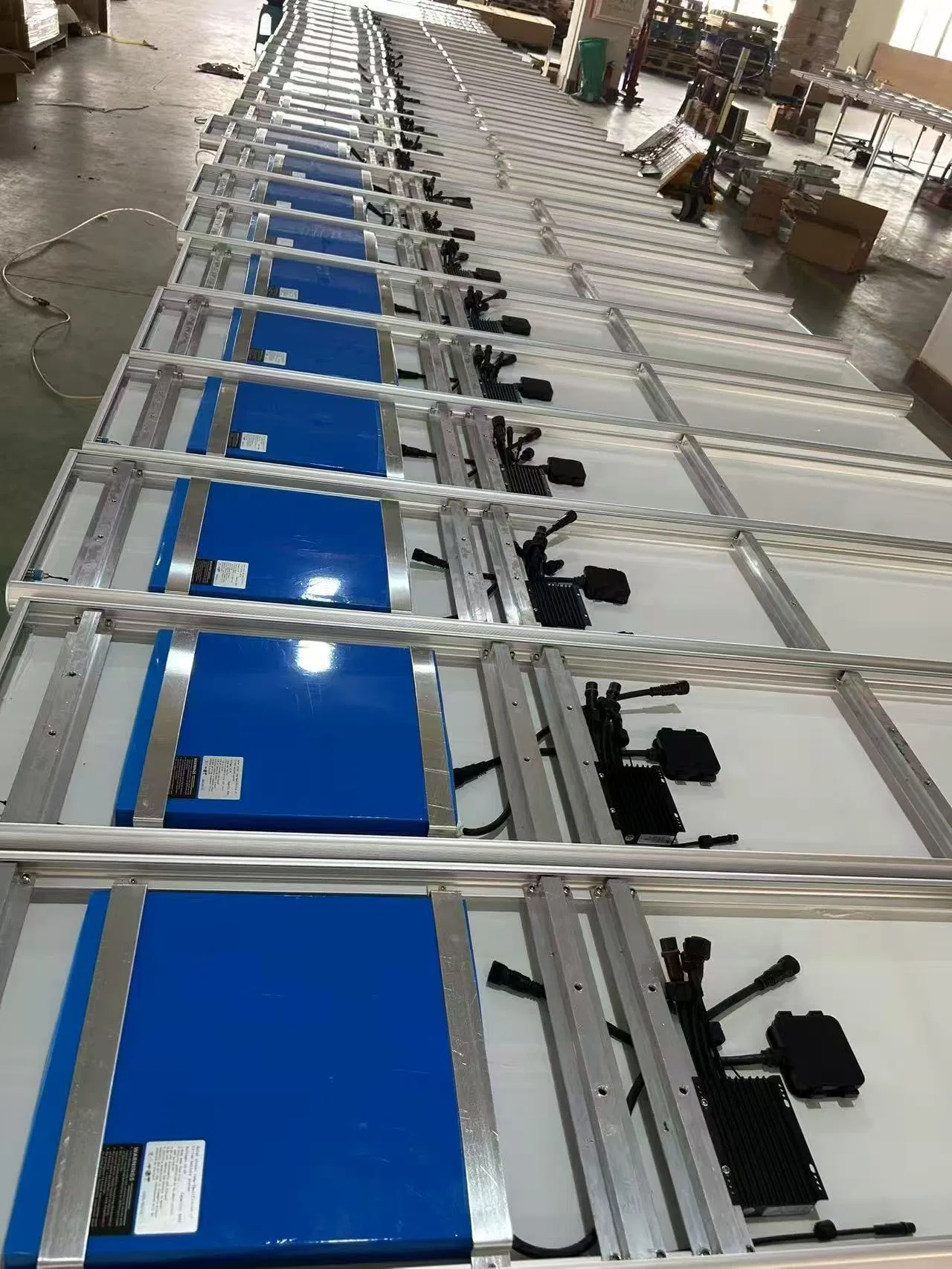 Smart Solar Light with Motion Sensor for Outdoor Security and Convenience