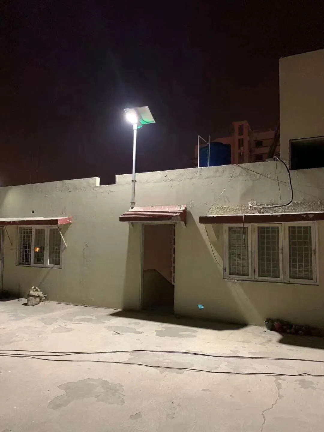 2023 High-Performance Highway Garden LED Lighting Outdoor Housing Solar Street Light