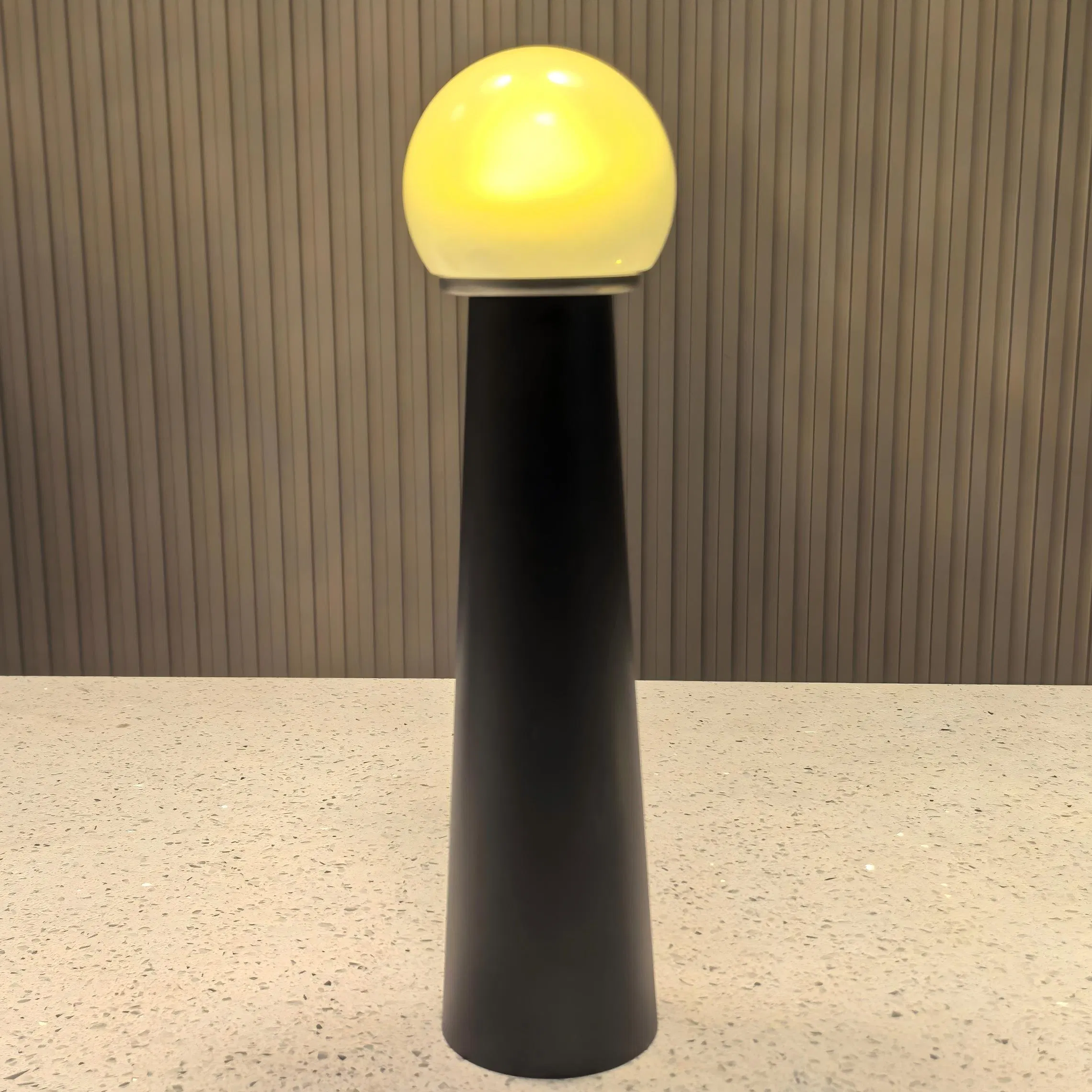 Cheap Price Cordless Portable LED Desk Table Lamp with Battery Operated