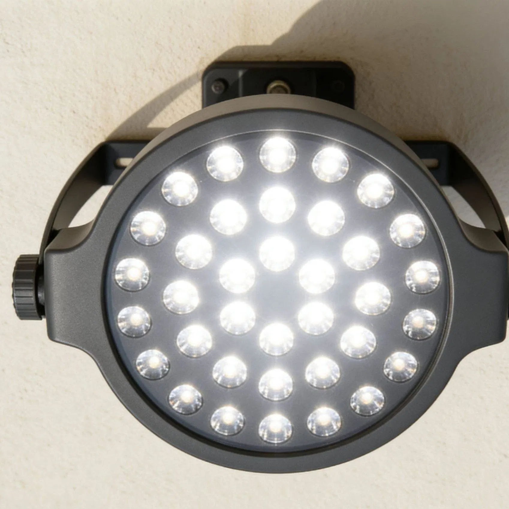 IP65 Energy-Efficient Round Light Ceiling Recessed LED Spotlight Downlight