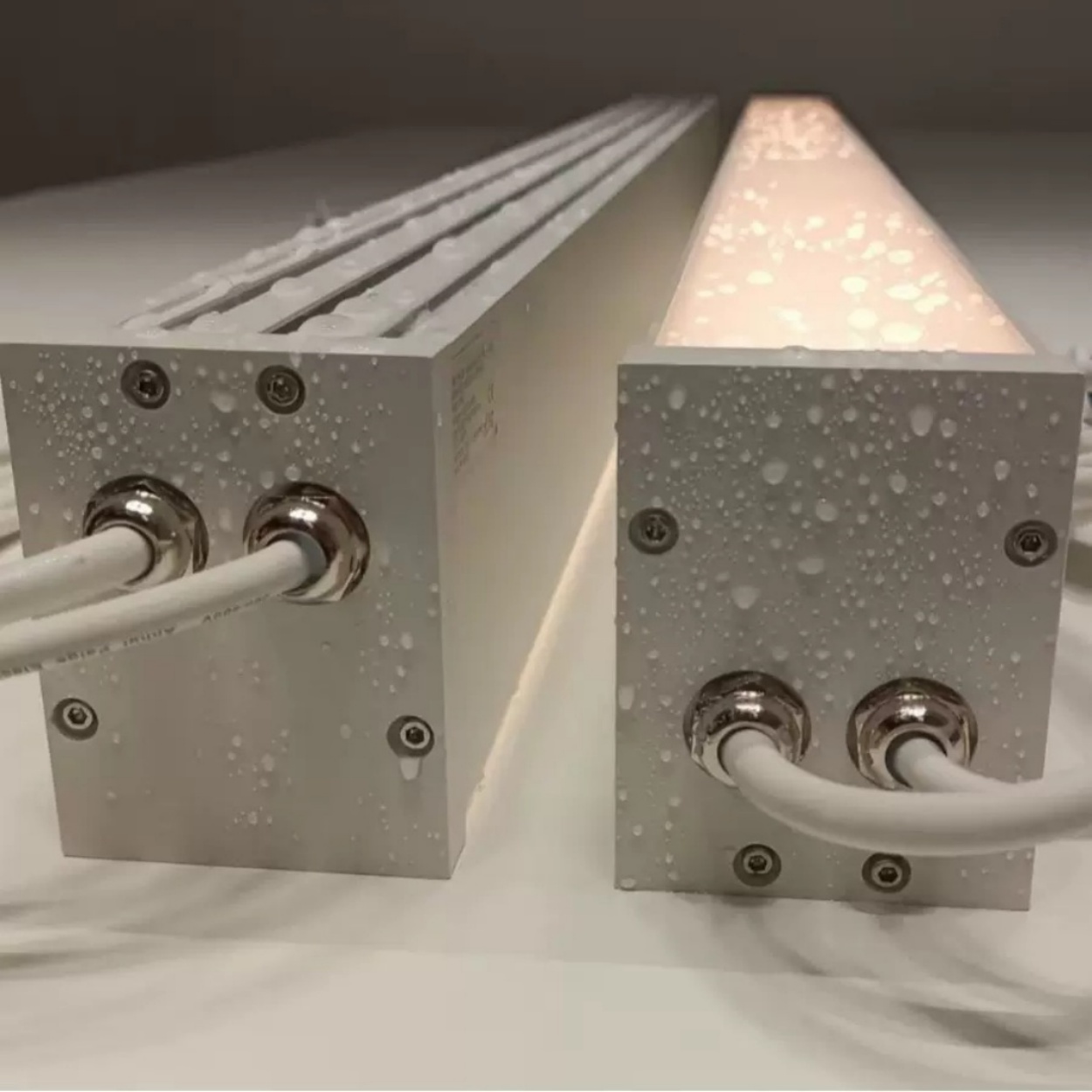 Warehouse Batten Tri Proof Light Anti Glare IP67 Waterproof LED Linear Tri-Proof Light for Corridor