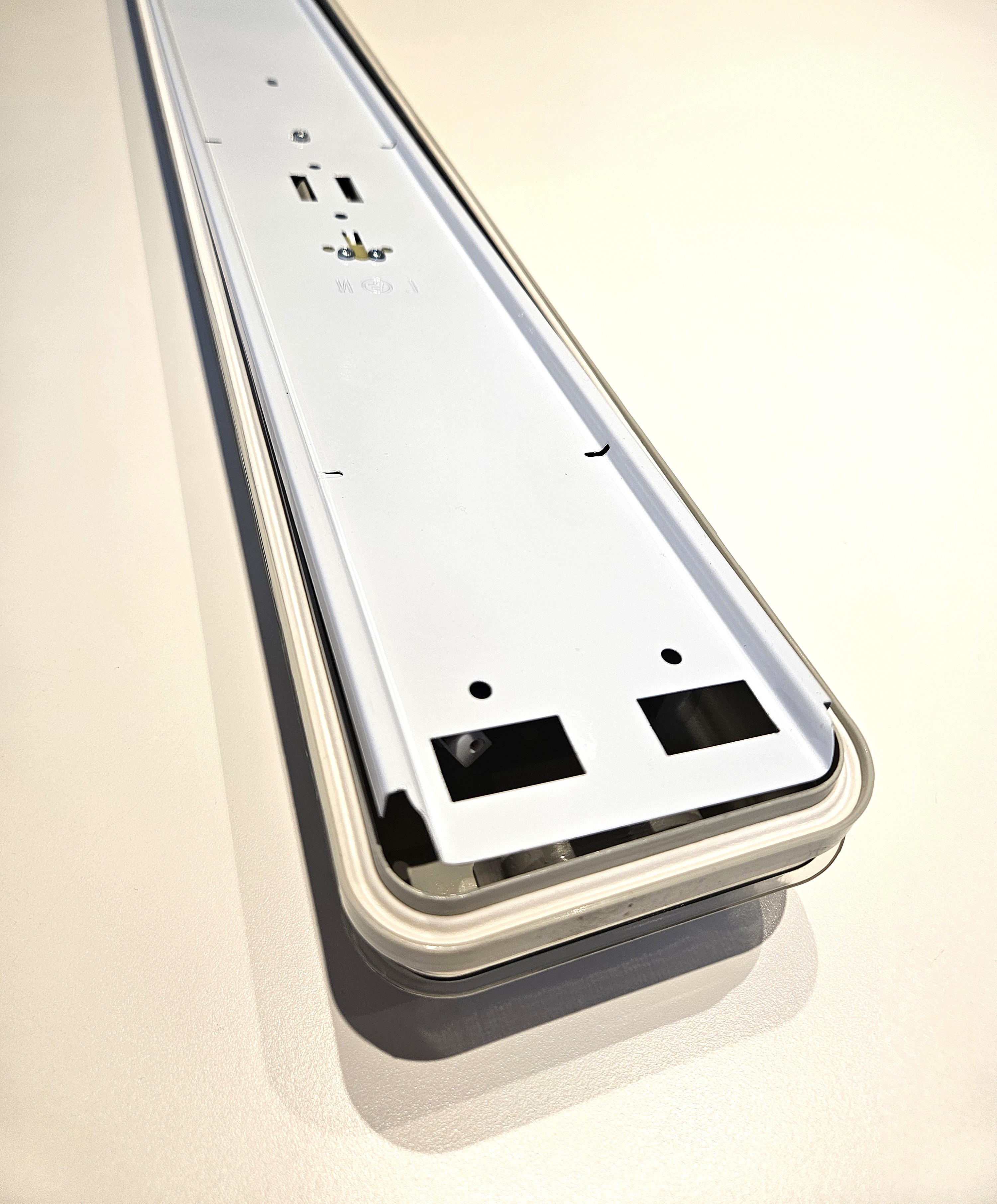 Waterproof Batten Light Product Image 3