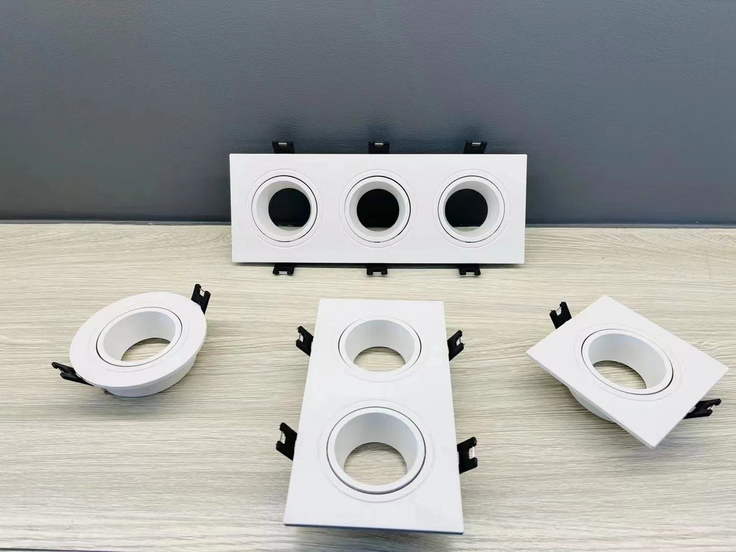 Mr16 Module & GU10 Housing Frame Adjustable Square LED Downlight with Casing & Camera Fixture Recessed Fitting for MR16 GU10