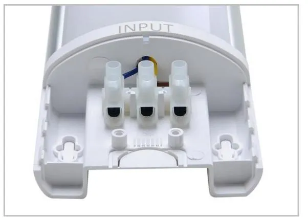 IP66 40W 80W Tri-Proof Luminaire Explosion Proof Tube Liner Lamp