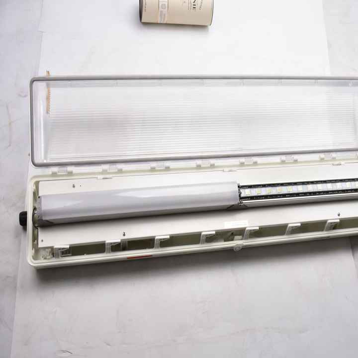 1.2m 1500mm 30W 48W 60W 72W IP65 LED Batten Tube Light Fixture