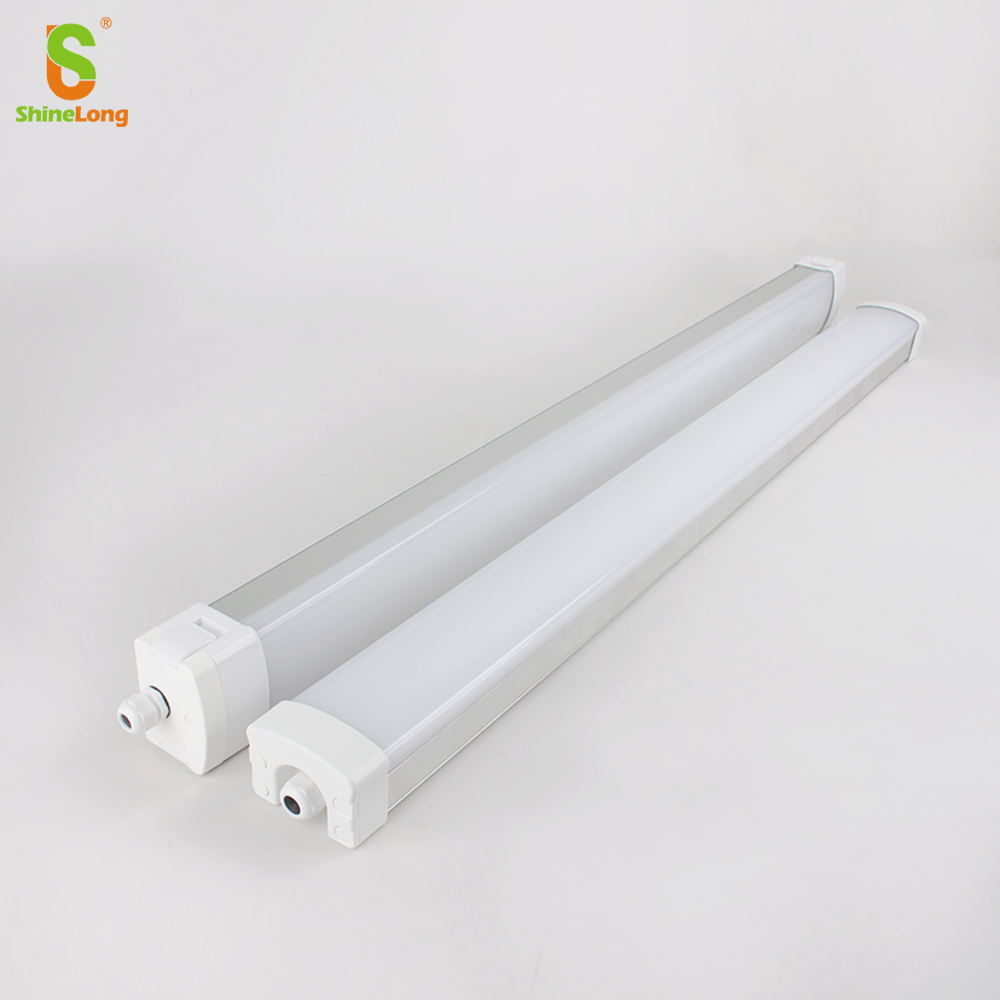 TUV SAA CE RoHS ERP Certified IP66 IK10 Aluminum LED Triproof Light 130lm High Efficacy 50000hrs Lifespan Vapor Tight Light