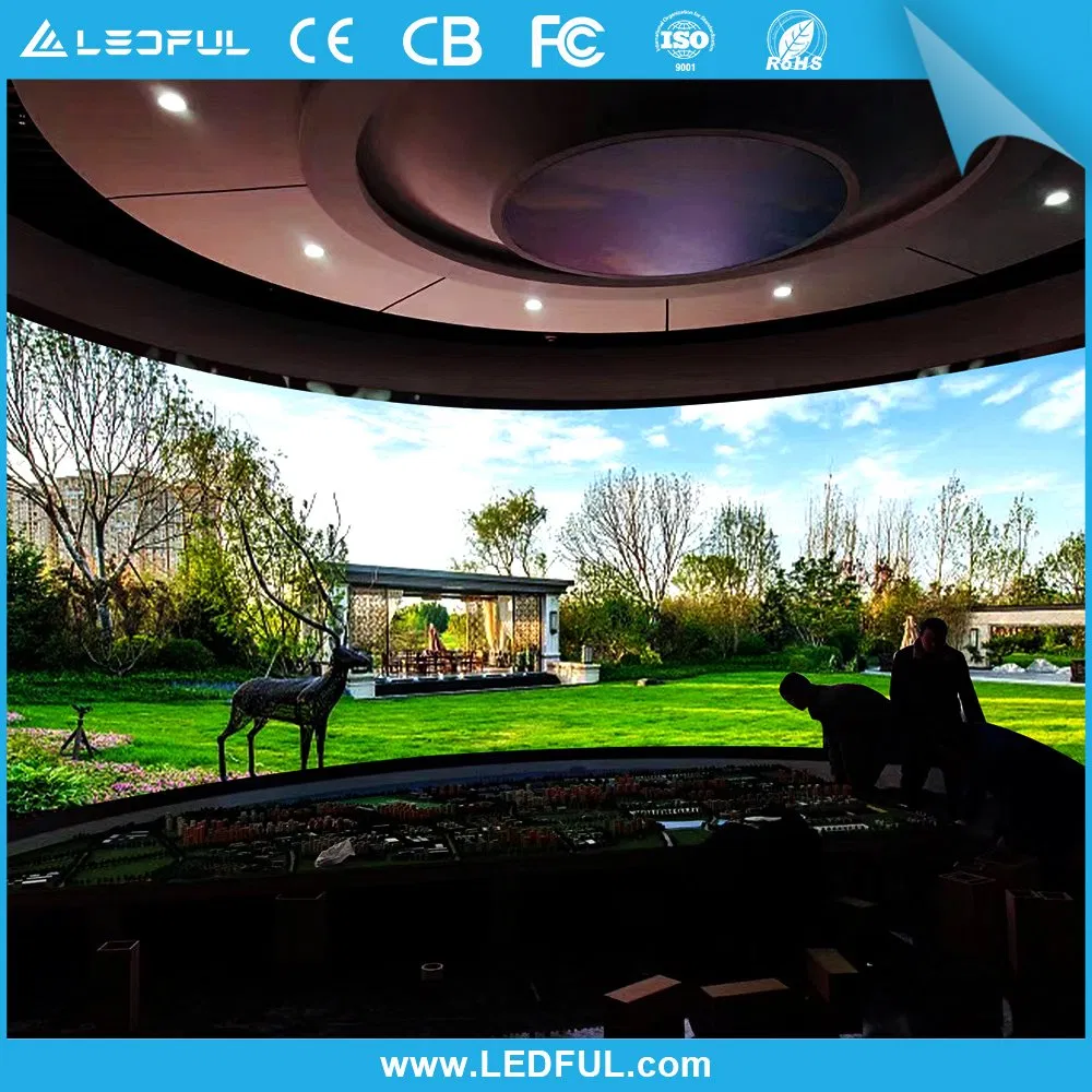 P2.6 LED Screen Video Wall for Store Display with 90 Degree Seamless Pillar Shape