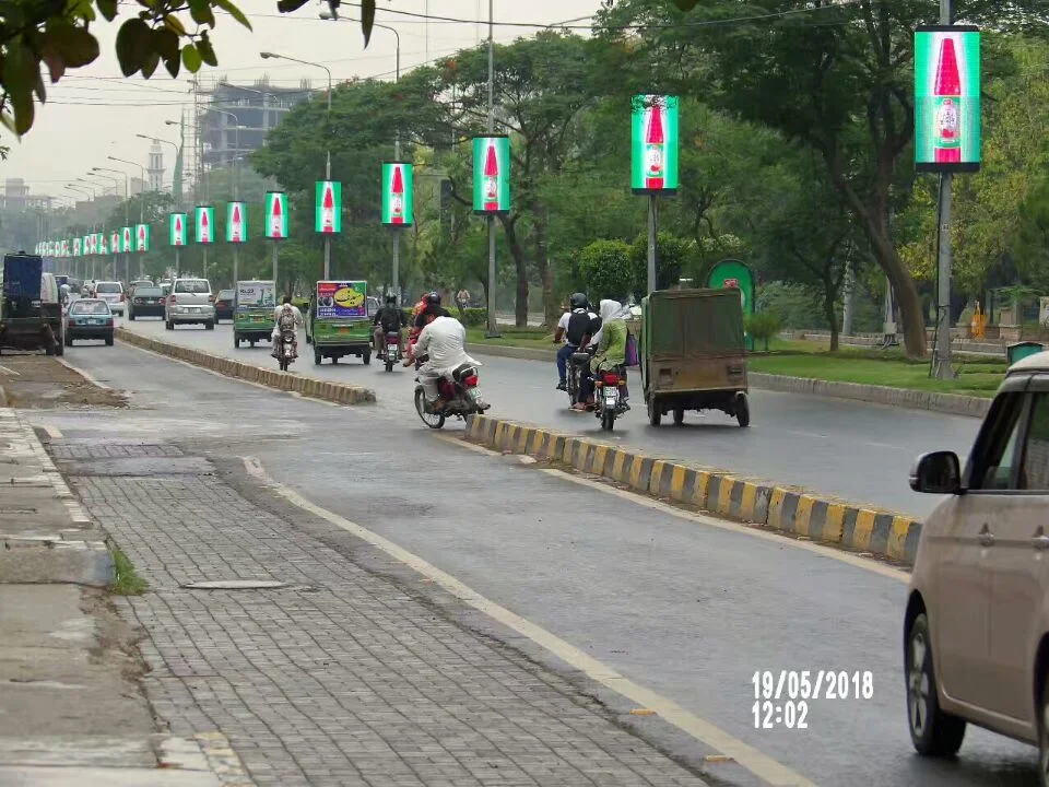 Outdoor Street Pillar Fixed Waterproof P5 LED Video Screen Panel Display