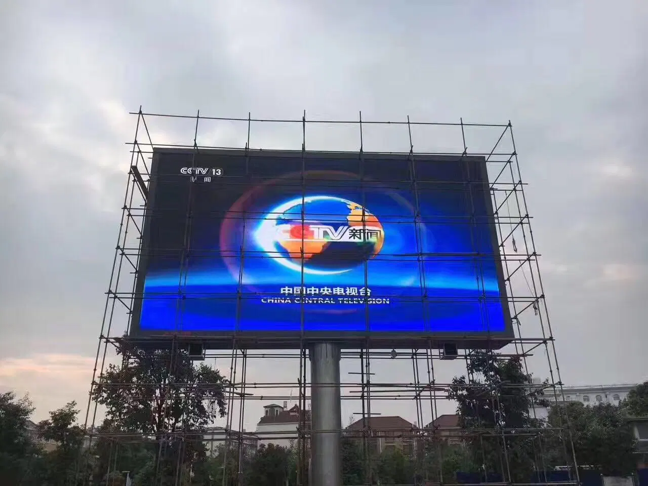 Front Service Commercial Digital Display Board P8 Outdoor LED Display