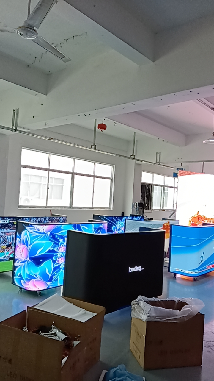 CE FCC Aprobado P2.0 Escritorio de Recepción LED Móvil para Interior