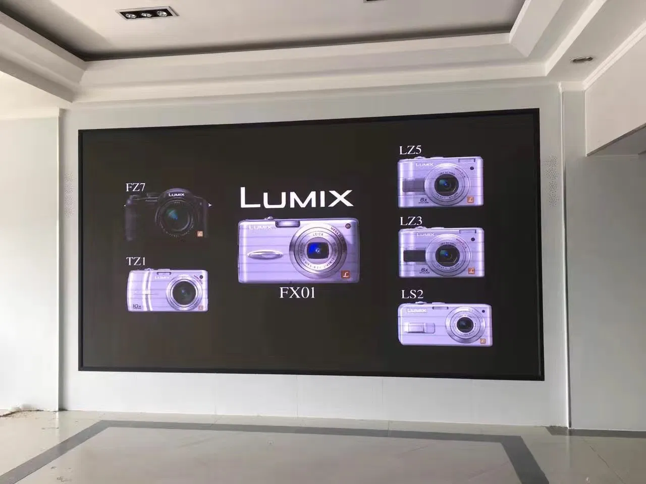 P2.976 Indoor Advertising Front Service Floor Standing Full Color Digital LED Display