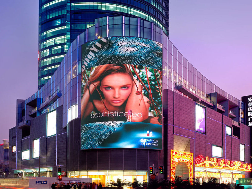 P1.95/P2.6/P2.9/3.9/P4.8 Wholesale 3D Naked Eye Rental Indoor/Outdoor SMD LED Display Screen Full Color Advertising Board
