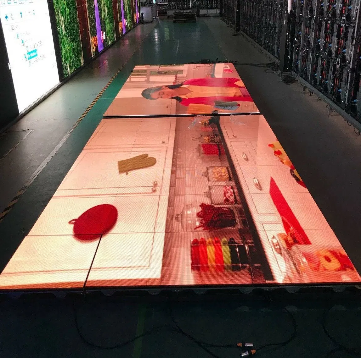 P2.5 Indoor SMD RGB Full Color Waterproof Interactive Smart Dancing Floor LED Display