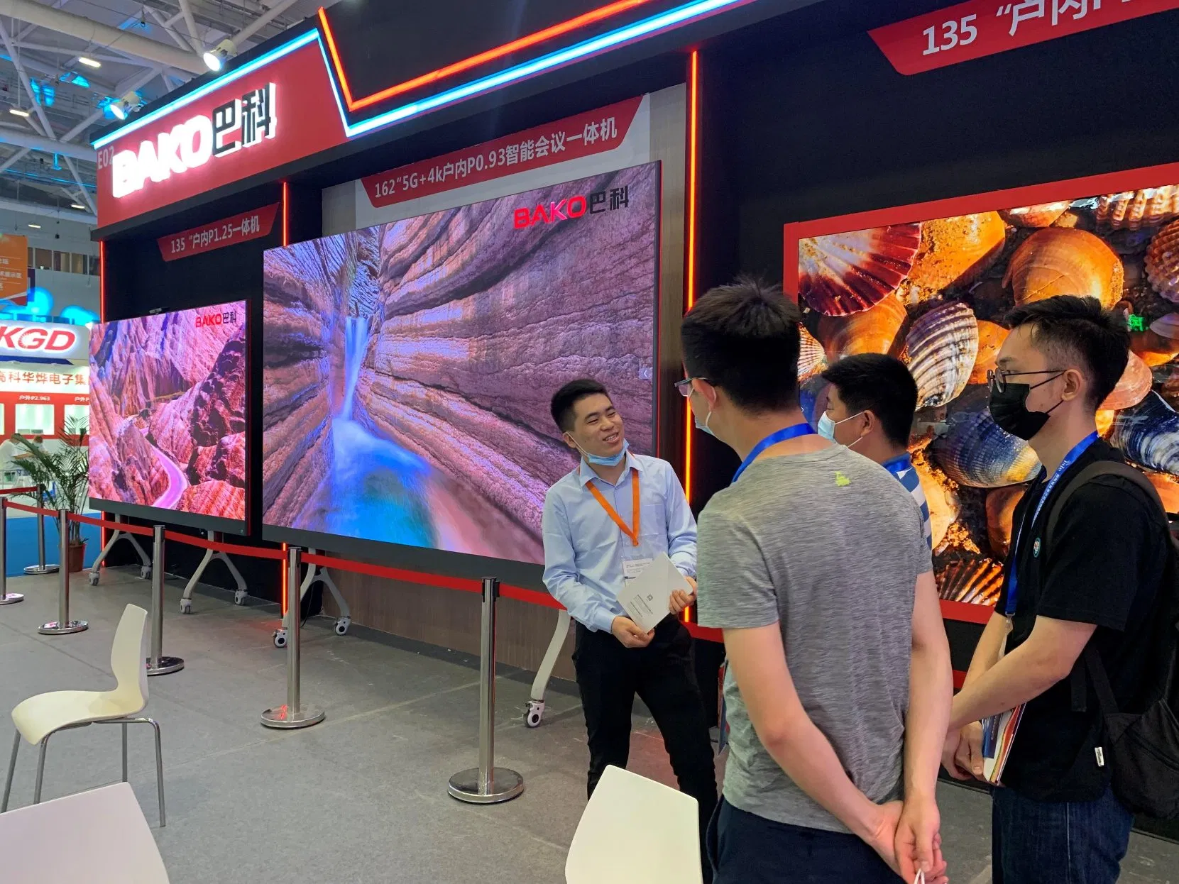 Indoor Floor Standing Touch Screen Whiteboard Interactive LED Wall Panel All in One LED Display