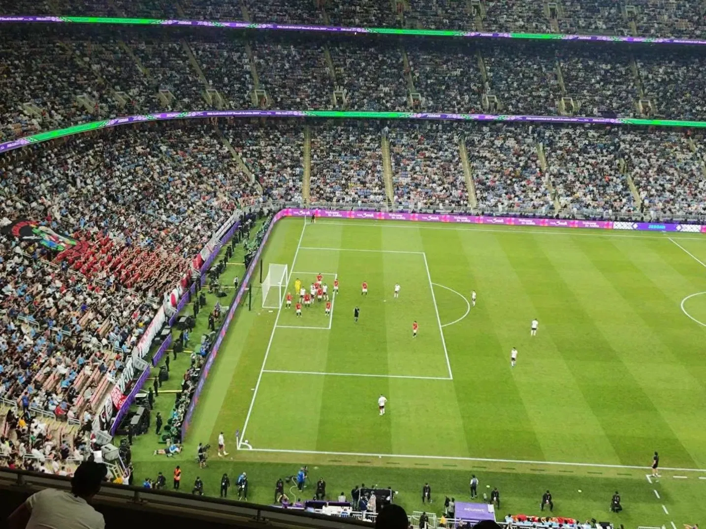 P4 /P5 /P6.67 /P8 Outdoor Perimeter LED Display for The Sport Stadium