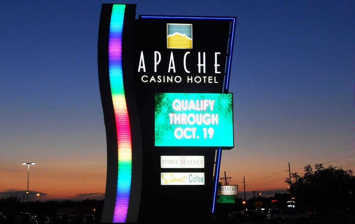 3D P8 LED Video Wall Flexible Curve LED Screen to Play Commercial Advertising Outdoor Advertising LED Display Screen