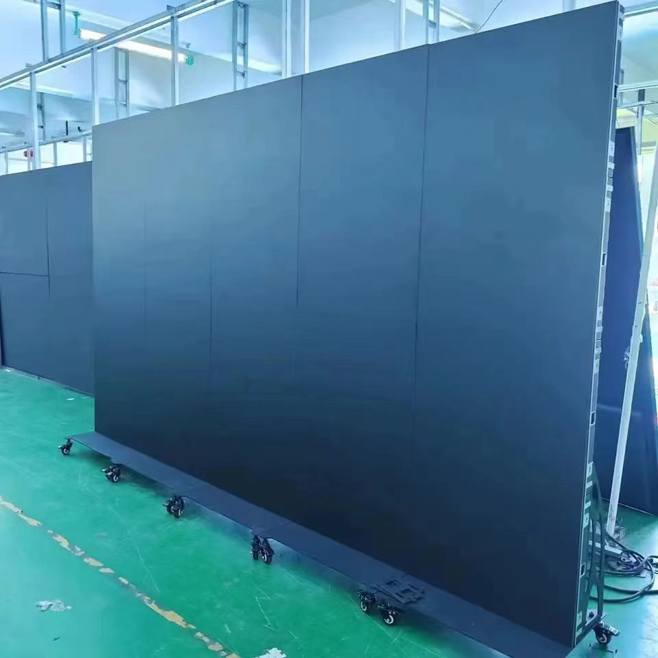 P2.5 Pantalla LED publicitaria inteligente portátil de unión sin costuras 640*1920mm