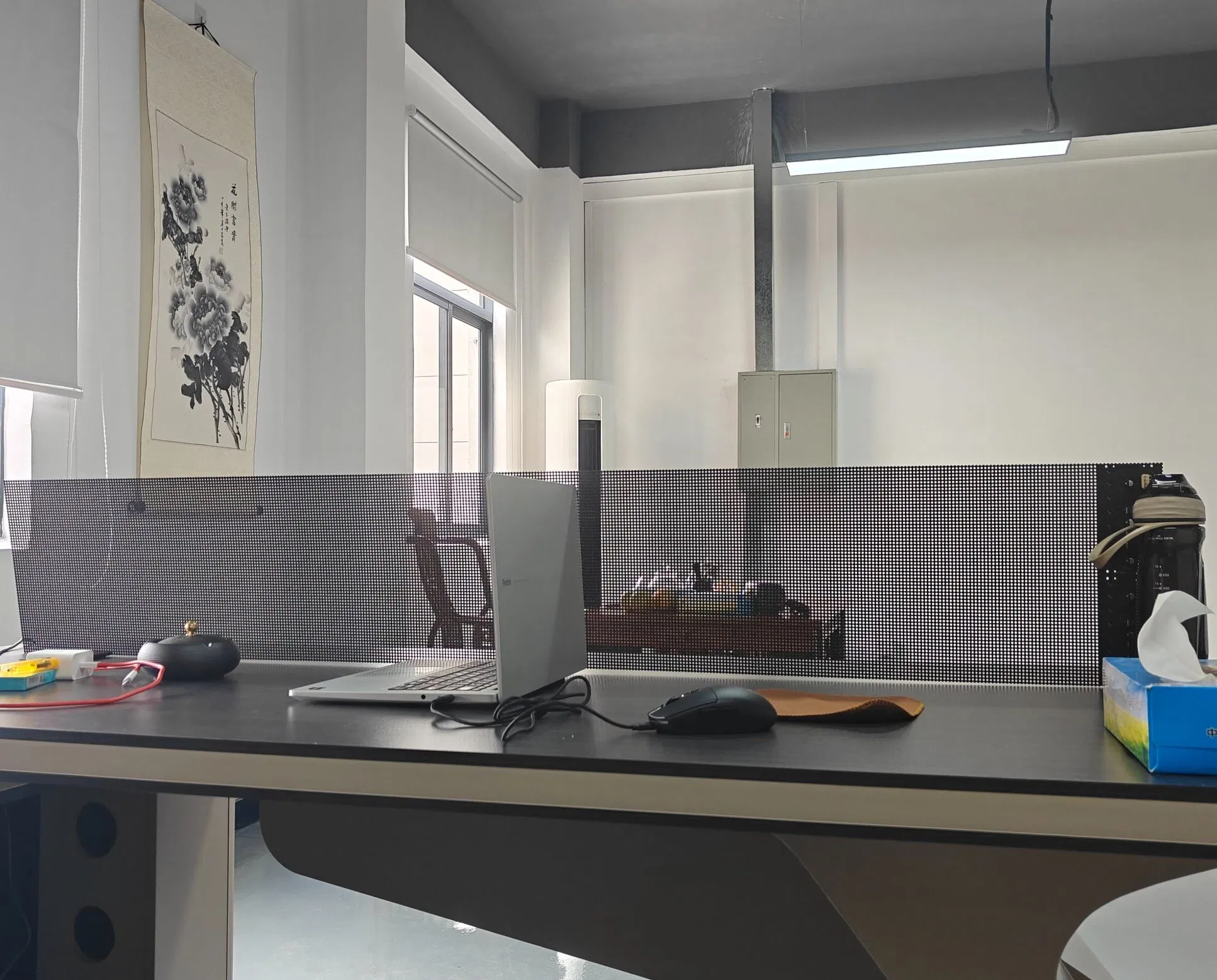 Glass Hanging Transparent film Screen Holographic 3D LED Poster Display for Advertising