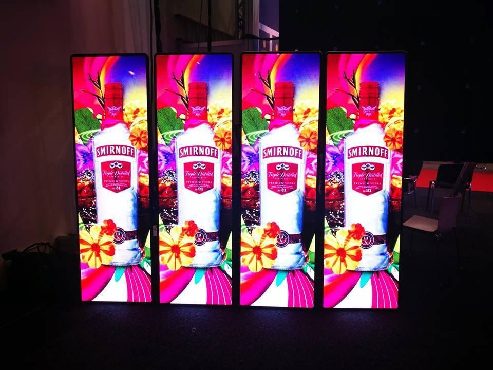 Naked-Eye 3D Effect High Definition Big Indoor Advertising LED Billboard Display