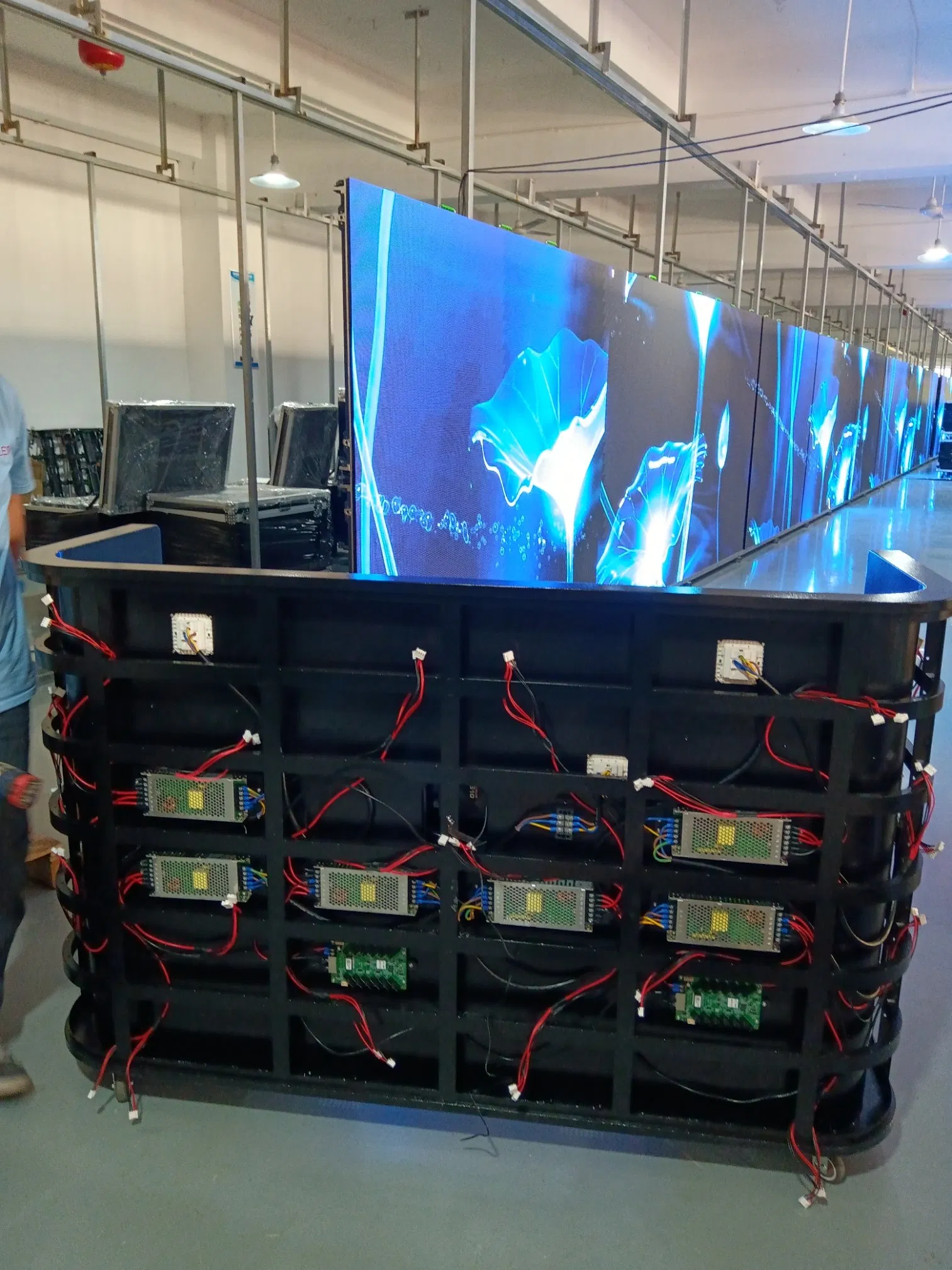 CE FCC Aprobado P2.0 Escritorio de Recepción LED Móvil para Interior