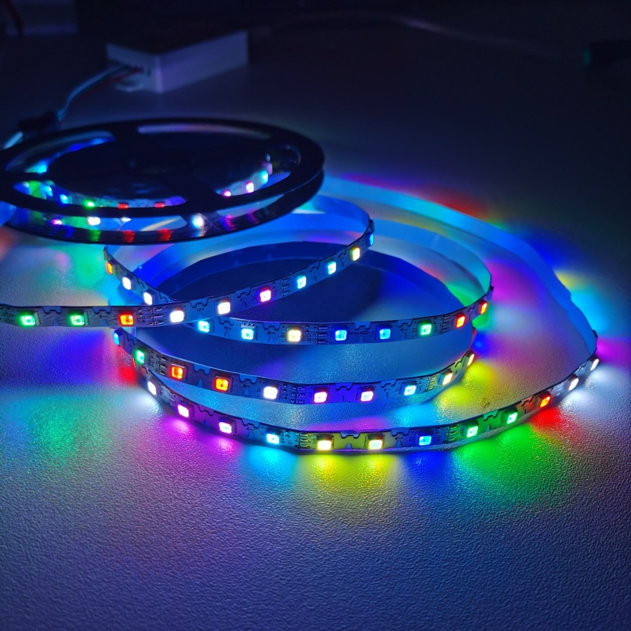 RGBW Strip LED Strip Light 5050 60d 24V Silicone IP68 LED Strip Light RGB LED Room Lights 5050
