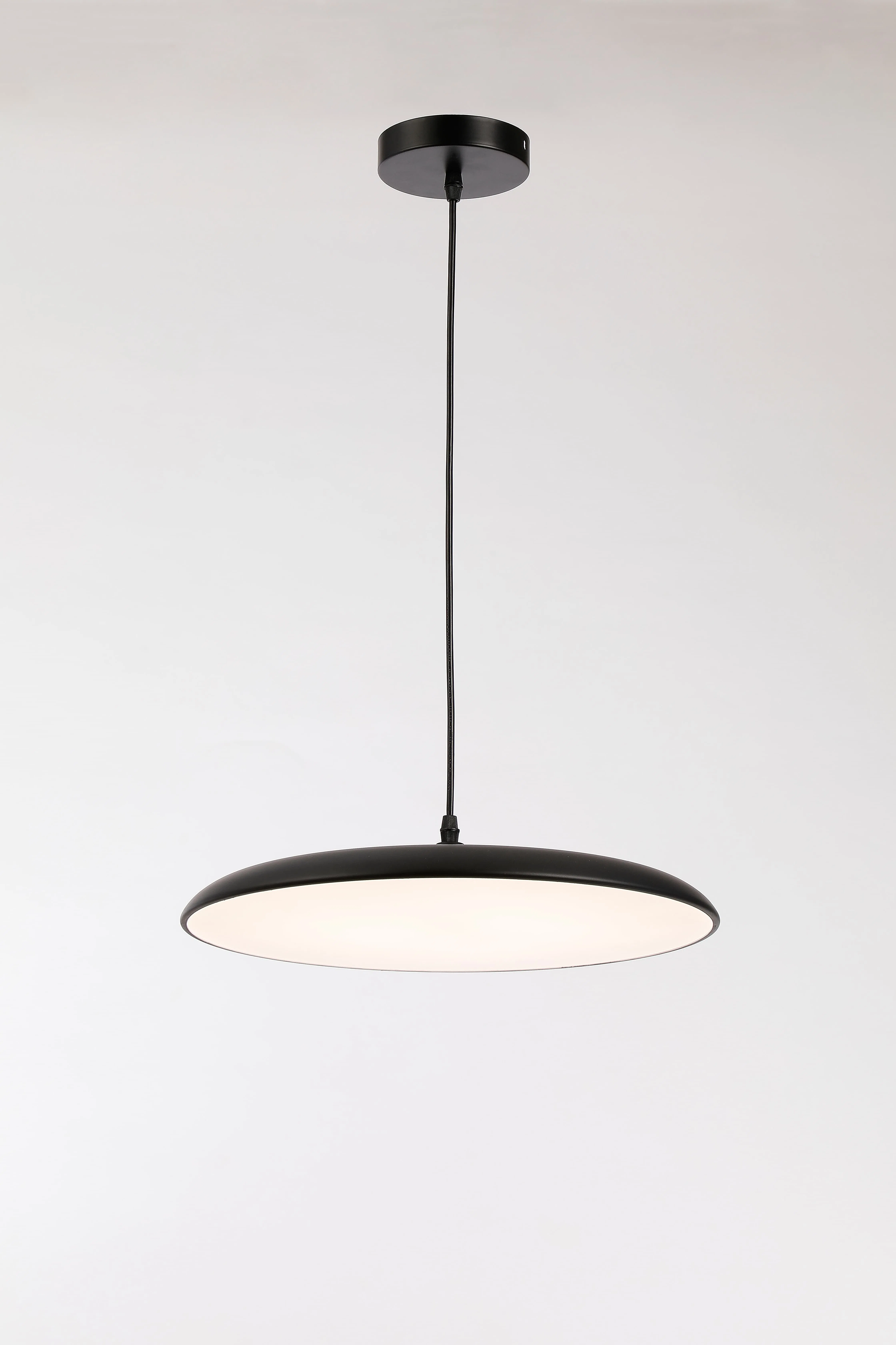 UFO Metal LED Pendant Light Modern Art Design Suspension Round Indoor Hanging Lamp Nordic Kitchen Dining Living Room Home Decor Chandelier