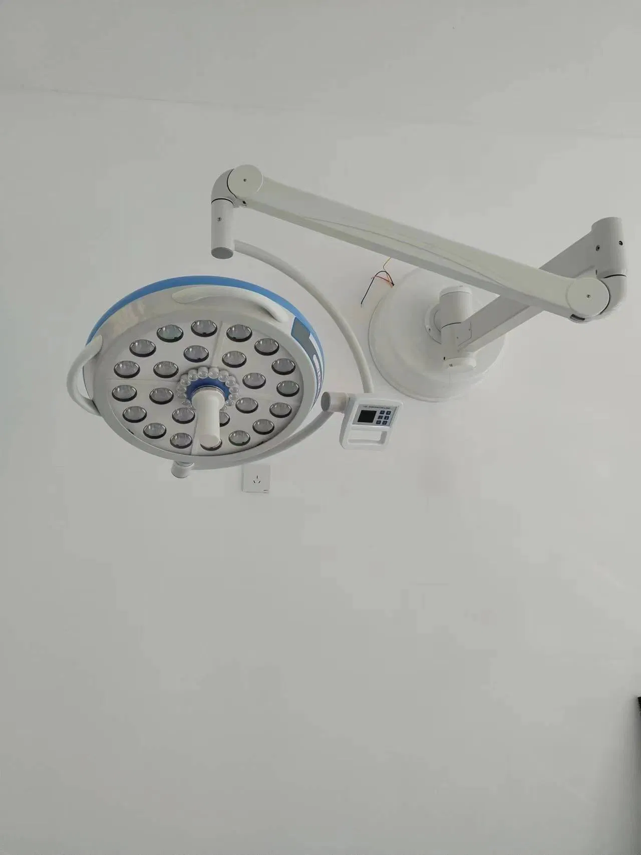 700/500 Medical Shadowless Operating Lamp Double Dome Ceiling Mounted Surgery Room Lamp Surgical Light