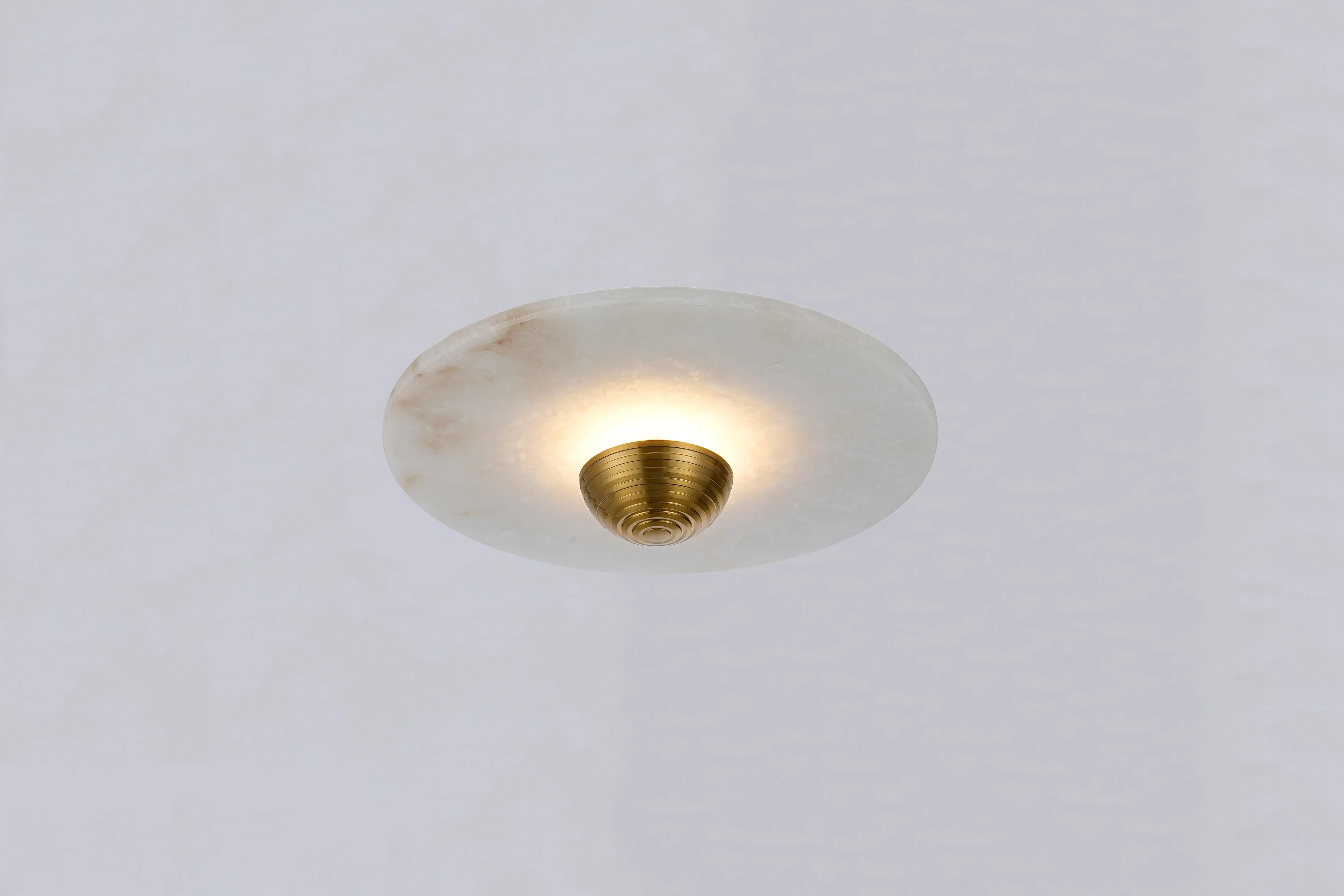 UFO Metal LED Pendant Light Modern Art Design Suspension Round Indoor Hanging Lamp Nordic Kitchen Dining Living Room Home Decor Chandelier