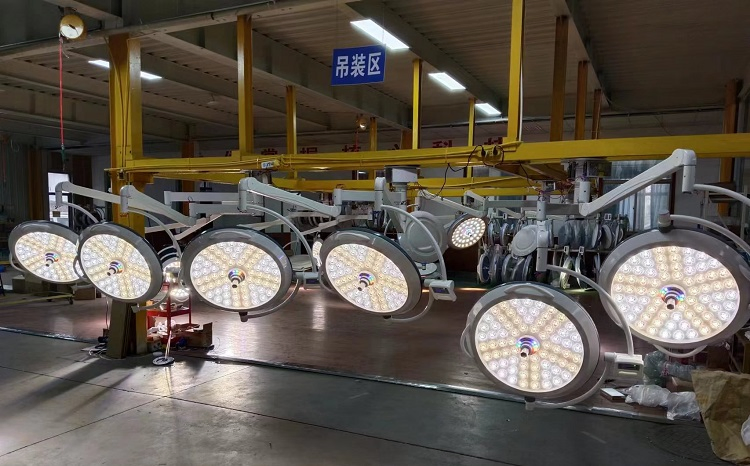 Single Dome Five-Star Style Ceiling LED Operating Shadowless Lamp Examination Light