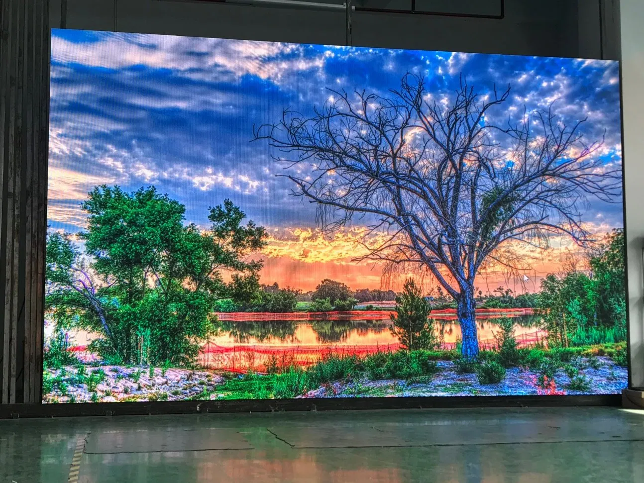 P2.5 P2.6 P2.9 P3 P3.91 P4 P4.81 P5 P6mm High HD Stage Advertising Full Color Rental Panel Indoor Wall Video DJ Booth LED Display Screen